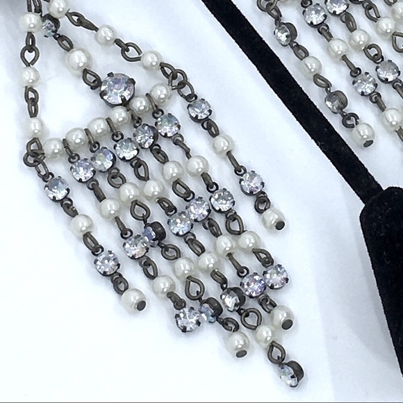 🧡 Chandelier Faux Pearl & Crystal Earrings - Picture 2 of 4